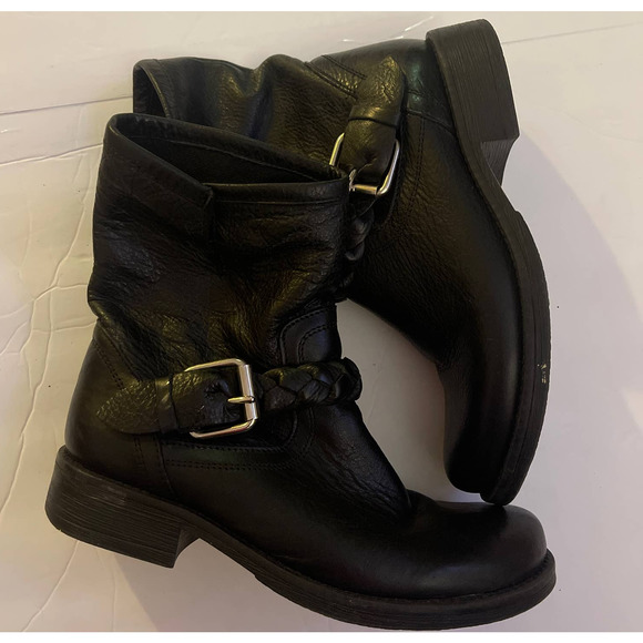 Steve Madden Shoes - Steve Madden Leather Ankle Boots Black size 7